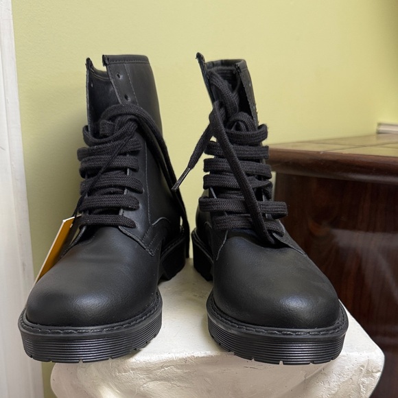 Valentino By Mario Valentino Womens Marti Leather Combat black Boots - Picture 5 of 9